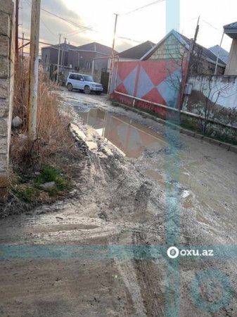 Bu yolların pulunu Əvəz Qocayev çoxdan həzm-rabedən keçirib... - Sakinlərsə narazıdır...