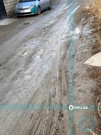 Bu yolların pulunu Əvəz Qocayev çoxdan həzm-rabedən keçirib... - Sakinlərsə narazıdır...