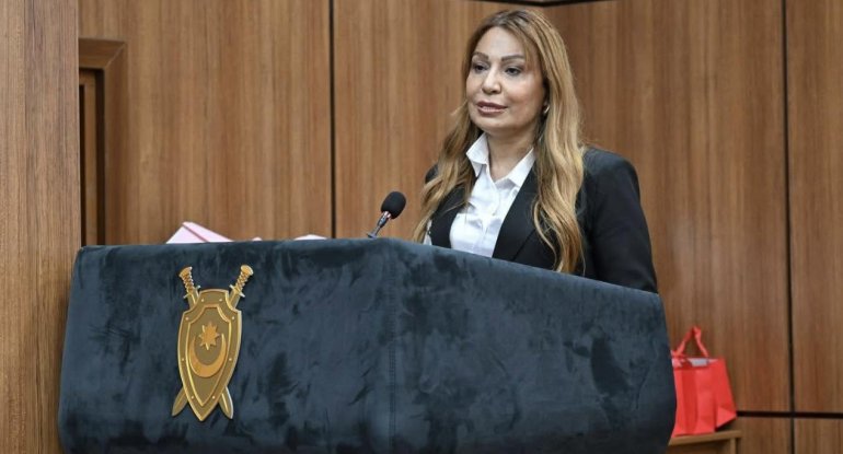 “Vəkilin vaxtına kim hörmət etməlidir?” – İlhamə Həsənova od püskürdü
