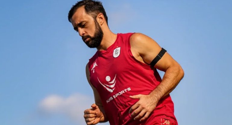 “Neftçi” futbolçusu Elvin Camalovla yollarını ayırıb