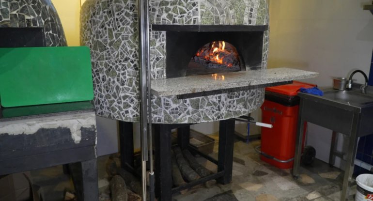 Bakıda qaydaları pozan restoranın fəaliyyəti dayandırıldı – VİDEO